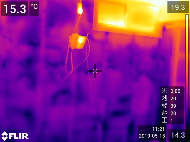 Humidité au niveau de l’isolation des murs de fondation (derrière la finition)